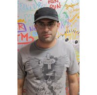 Asaf Hanuka ("K.O. à Tel Aviv") : « Je veux prendre cette réalité qui fait mal, et la sucrer pour la rendre plus douce. »