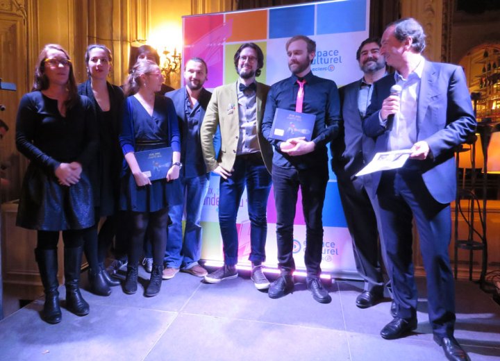 Philippe Valette reçoit le Prix Landerneau 2017 pour « Jean Doux et le mystère de la disquette molle »