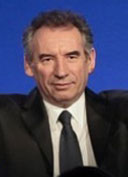 François Bayrou (Candidat du Modem aux Présidentielles 2012) : " La BD peut être une porte d'accès sur des questions tout à fait fondamentales"